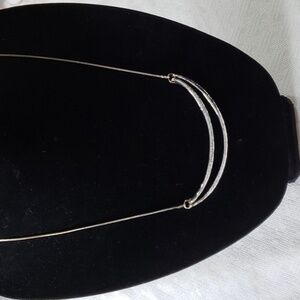 Hammered silver tone swag adjustable necklace